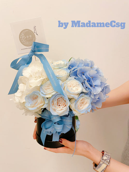 Special Michigan Ice Blue painted roses flower box (2stk Hydrangea + 12stk roses)