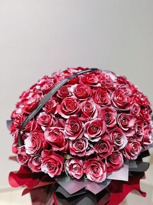 Aurora Silver Painted Red Roses Bouquet (99 stk)