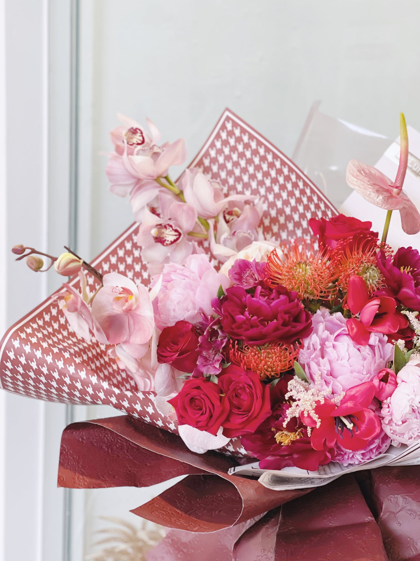 XXL Premium Bouquet - Florist Choice Red / Pink Colour Tone