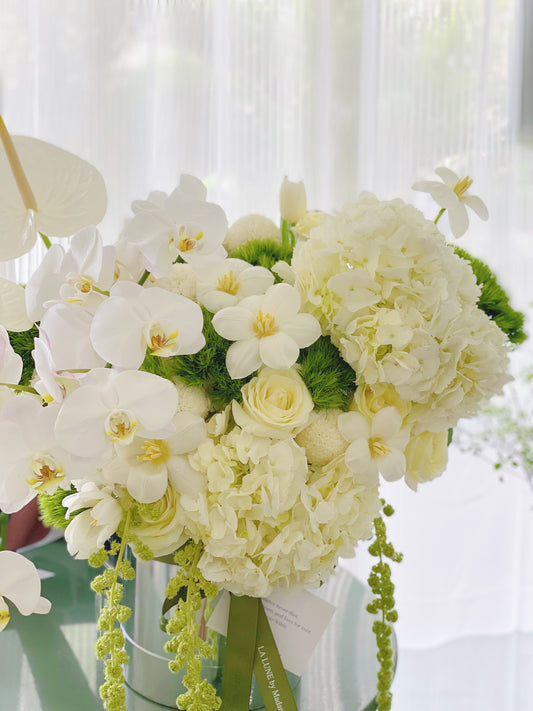 The Summer - XXL Premium Flower Box Florist Choice Green/White Colour Tone
