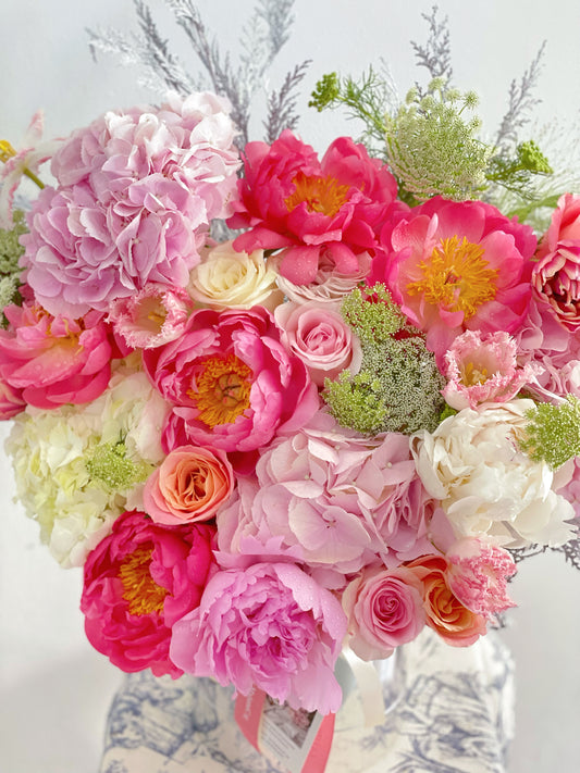 The Love - XXL Premium Flower Box Florist Choice Pink/Hot Pink Colour Tone